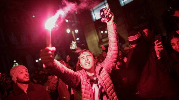 philadelphia-eagles-fans-police-scanner.jpg
